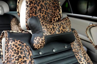 專業品質，舒適駕乘 探索皮革汽車頭枕/頸枕的魅力與選購指南